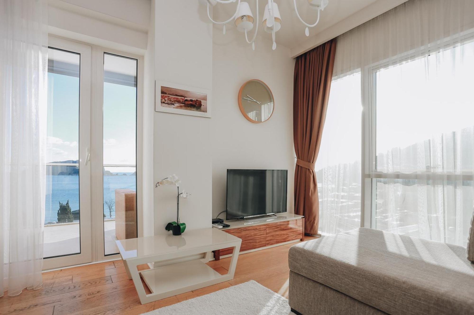 Lux Apartments Sunrior Budva Exterior photo