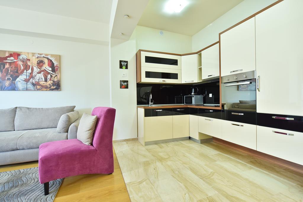 Lux Apartments Sunrior Budva Exterior photo